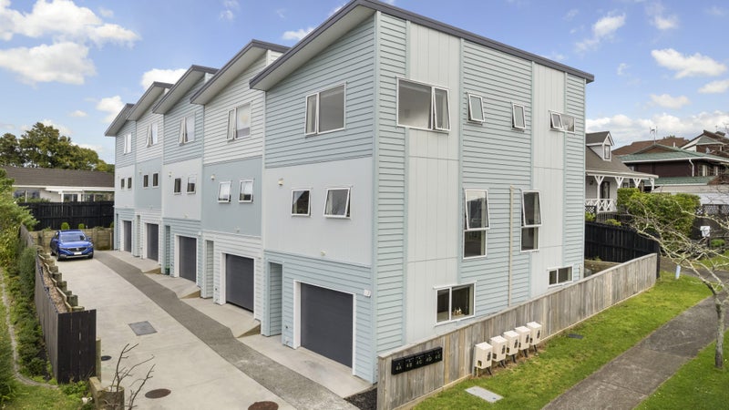 4A John Shaw Drive, Saint Johns, Auckland - Carousel 1