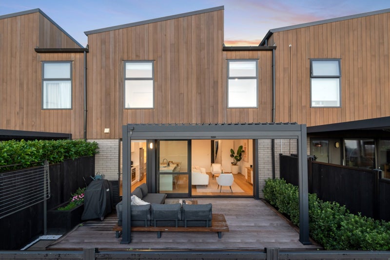 5 Nga Tutu Place, Belmont, Auckland - Carousel 1