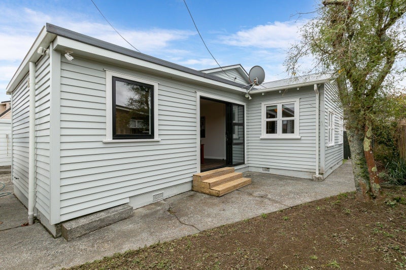 1/29A Parkvale Road, Karori, Wellington - Carousel 2
