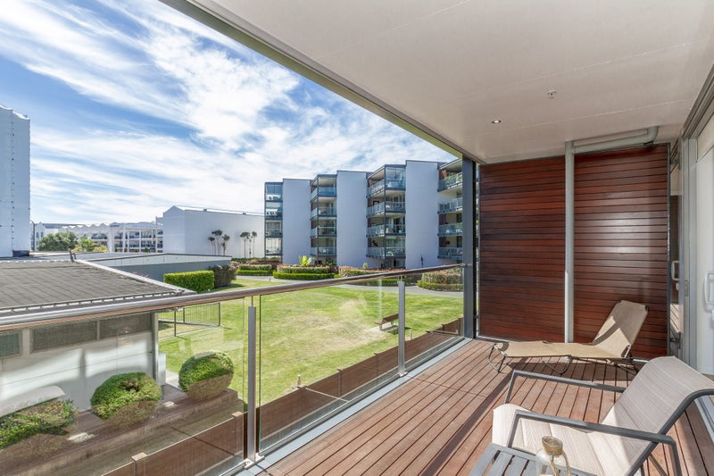 204C/14 West Quay, Ahuriri, Napier - Carousel 1