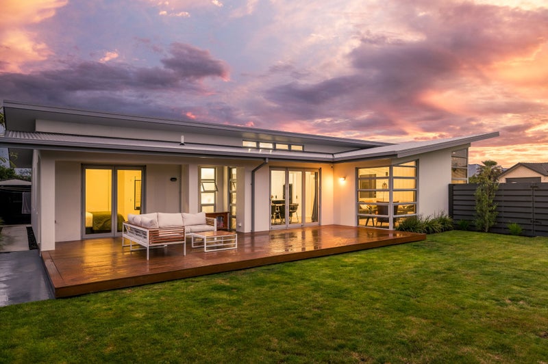 17 Bottle Lake Drive, Parklands, Christchurch - Carousel 2