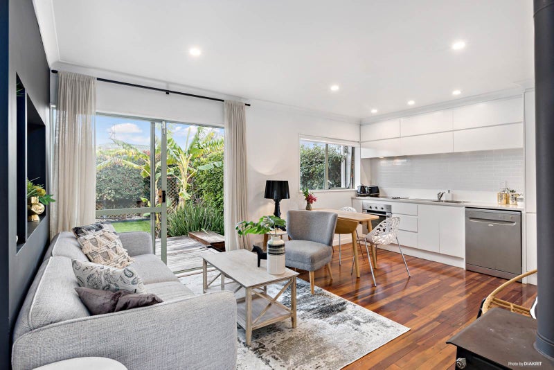 8/0 Mount Smart Road, Onehunga, Auckland - Carousel 1