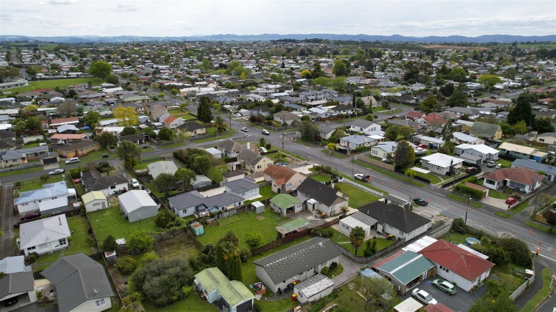 21 Grandview Road, Nawton, Hamilton - Carousel 20