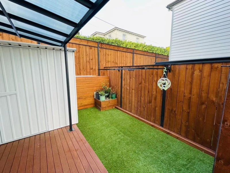 28B Hayr Road, Three Kings, Auckland - Carousel 1