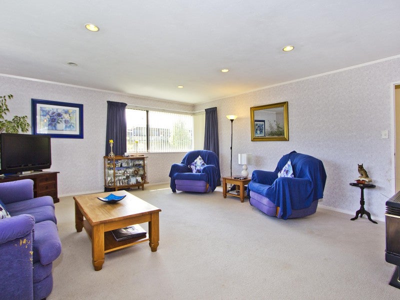 42 Trelawney Road, Wainuiomata, Lower Hutt - Carousel 2