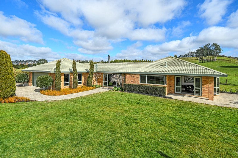 41 Downs Road, Papakura - Carousel 2