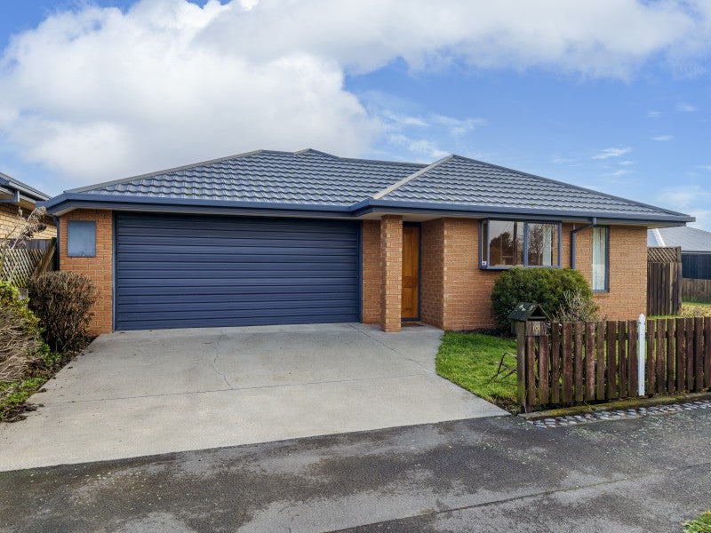 101A Gilberthorpes Road, Hei Hei, Christchurch - Carousel 1