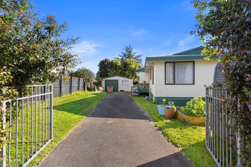 22 Kopara Place, Clendon Park, Auckland - Carousel 2