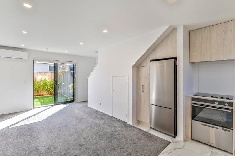4/57 Taikata Road, Te Atatu Peninsula, Auckland - Carousel 2