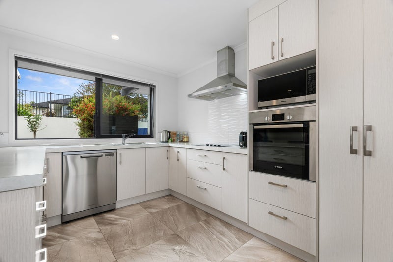 4 Rolling Stone Rise, Tikipunga, Whangarei - Carousel 2