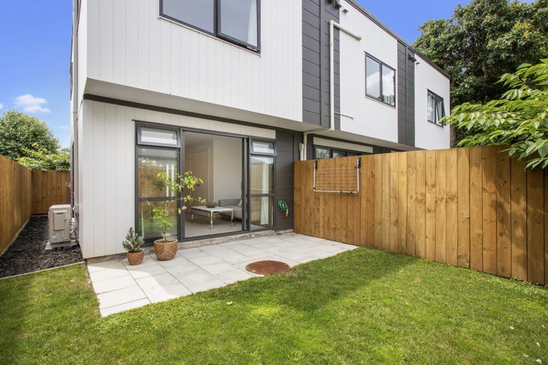 9/18 Graham Avenue, Te Atatu Peninsula, Auckland - Carousel 2