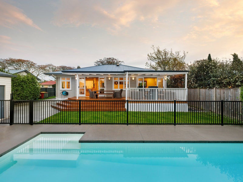 53 Brookfield Street, Hamilton East, Hamilton - Carousel 1