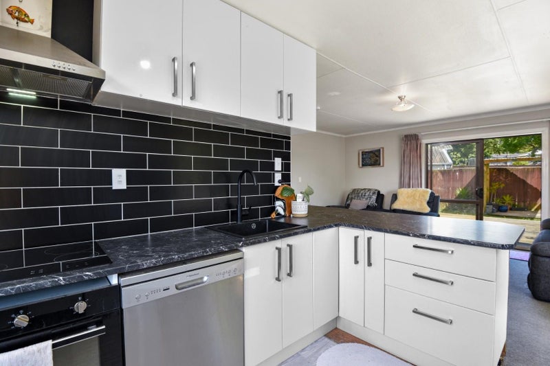 12 Ruby Place, Pukehangi, Rotorua - Carousel 2