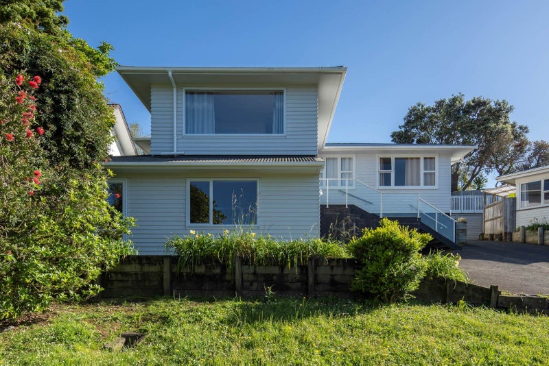 63 MONARCH AVENUE, Hillcrest, Auckland - Carousel 1