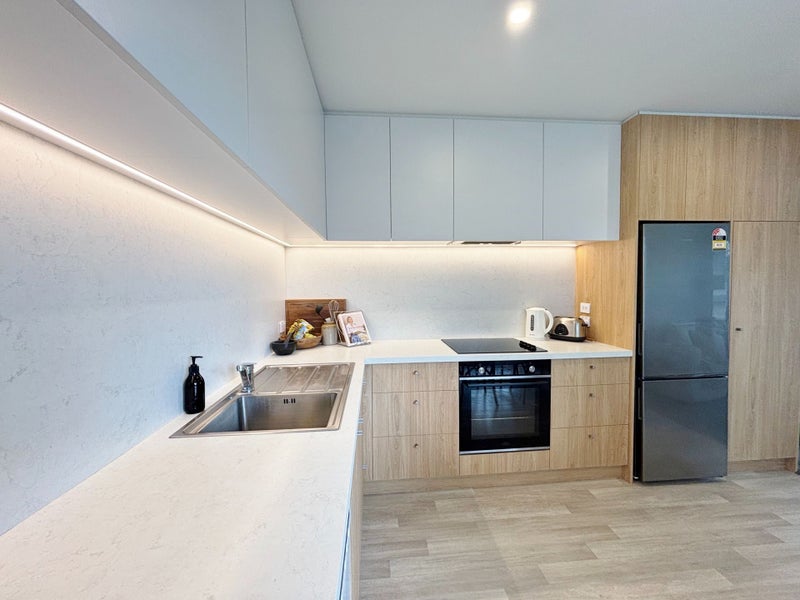 2/38 Dee Street, St Albans, Christchurch - Carousel 2