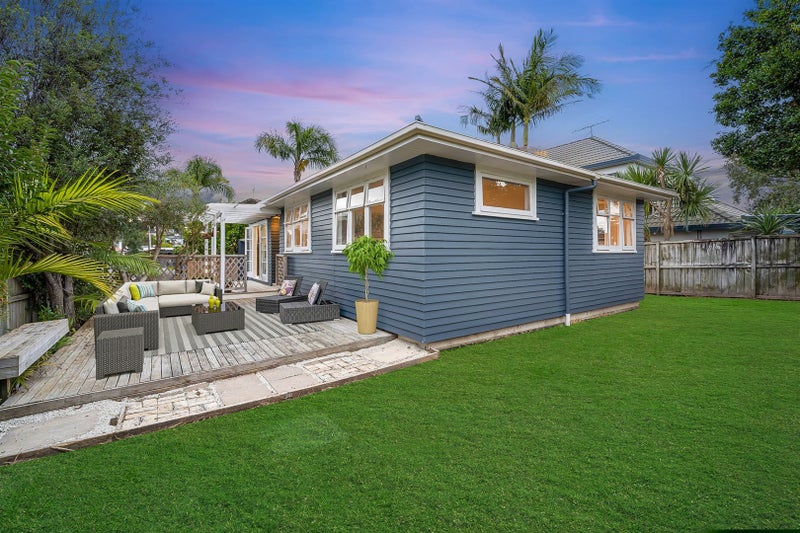 2/156 Nile Road, Milford, Auckland - Carousel 2