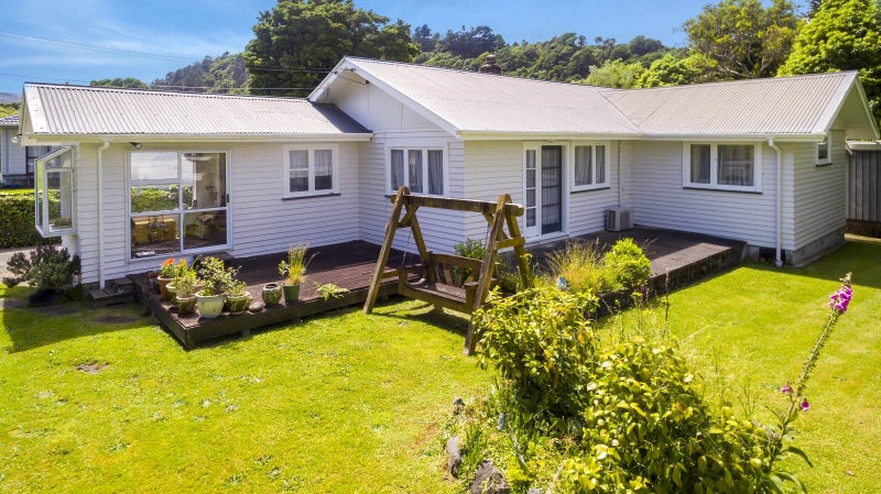 650 Main Road North, Te Marua, Upper Hutt - Carousel 2