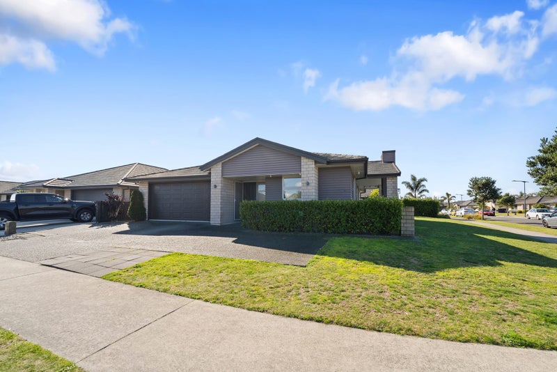32 Rainey Crescent, Papamoa Beach, Papamoa - Carousel 2