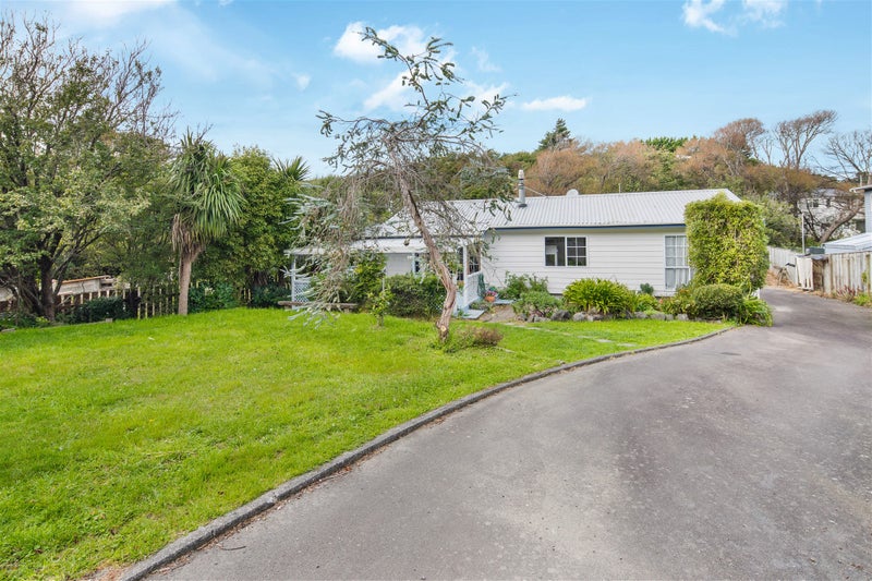 14 Glenside Road, Glenside, Wellington - Carousel 1