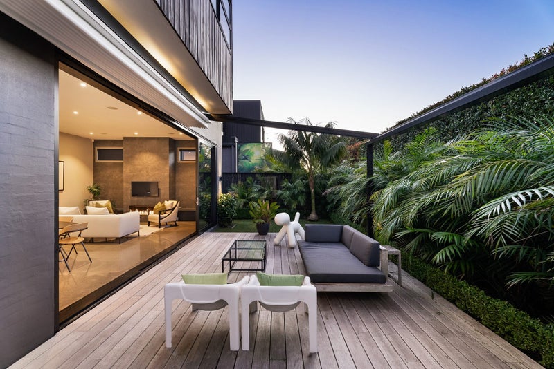 4A Finch Street, Morningside, Auckland - Carousel 2