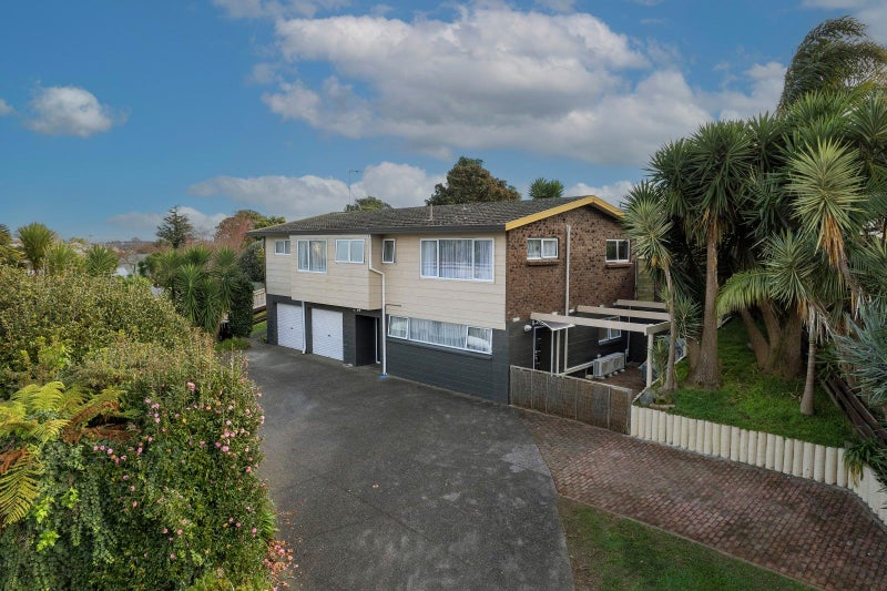 26 Dunton Drive, Welcome Bay, Tauranga - Carousel 1