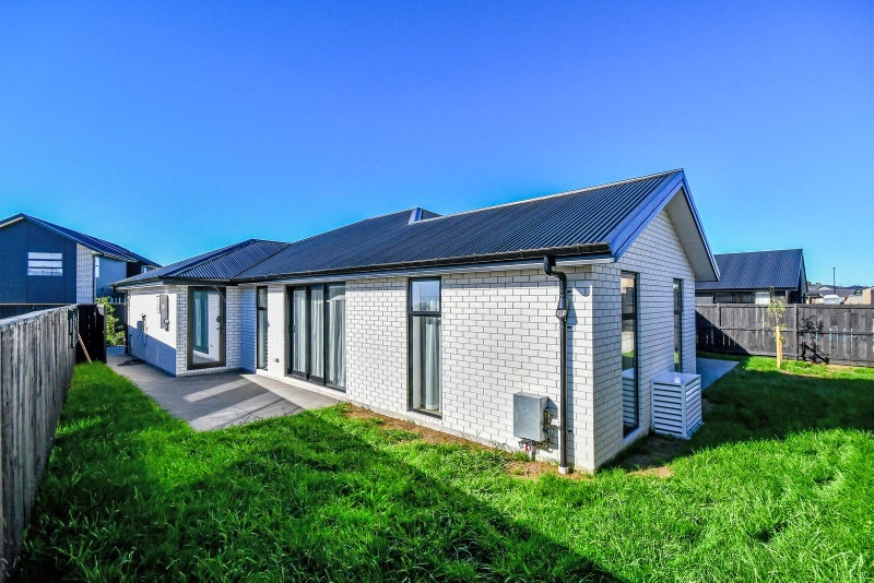 25 Kenehi Road, Karaka, Papakura - Carousel 2