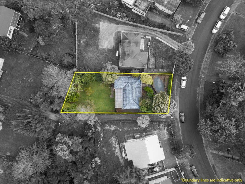 11 Lysander Crescent, Beach Haven, Auckland - Carousel 23