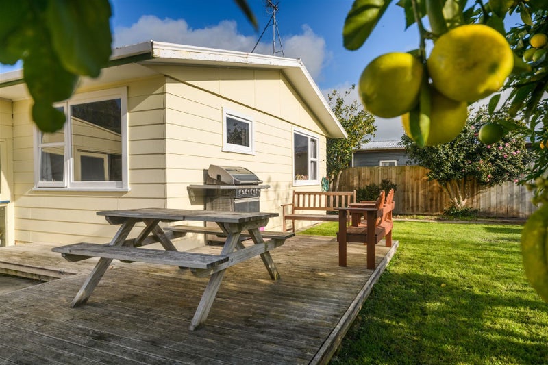 16 Clarke Avenue, Highbury, Palmerston North - Carousel 2