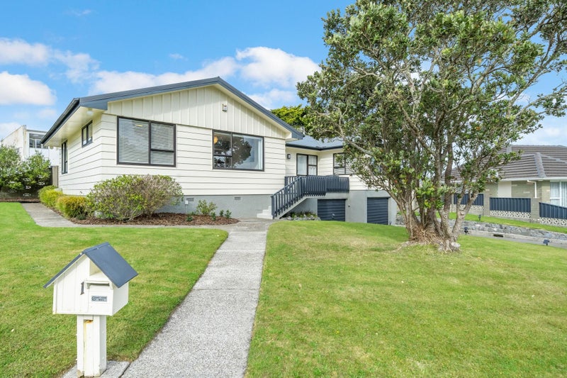 1 Holly Grove, Maungaraki, Lower Hutt - Carousel 2