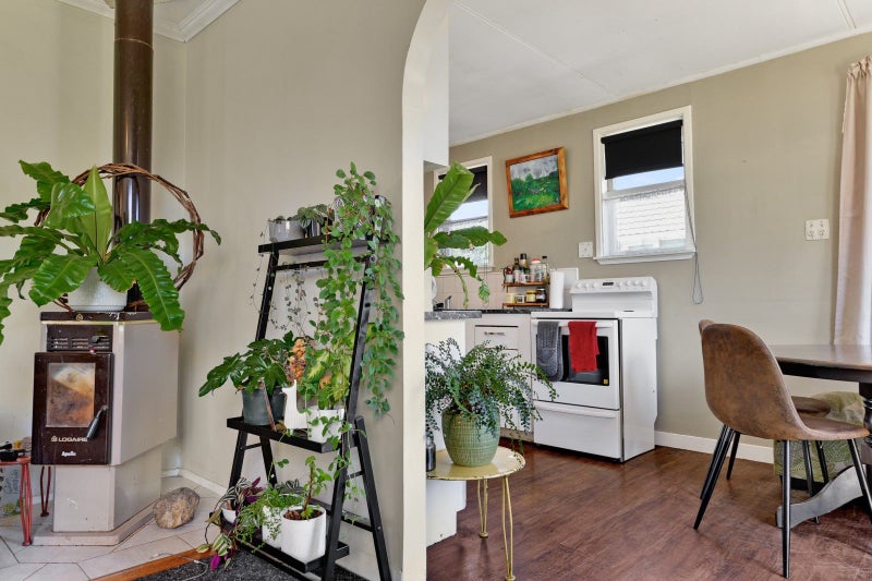 29 Ross Crescent, Fairfield, Hamilton - Carousel 2