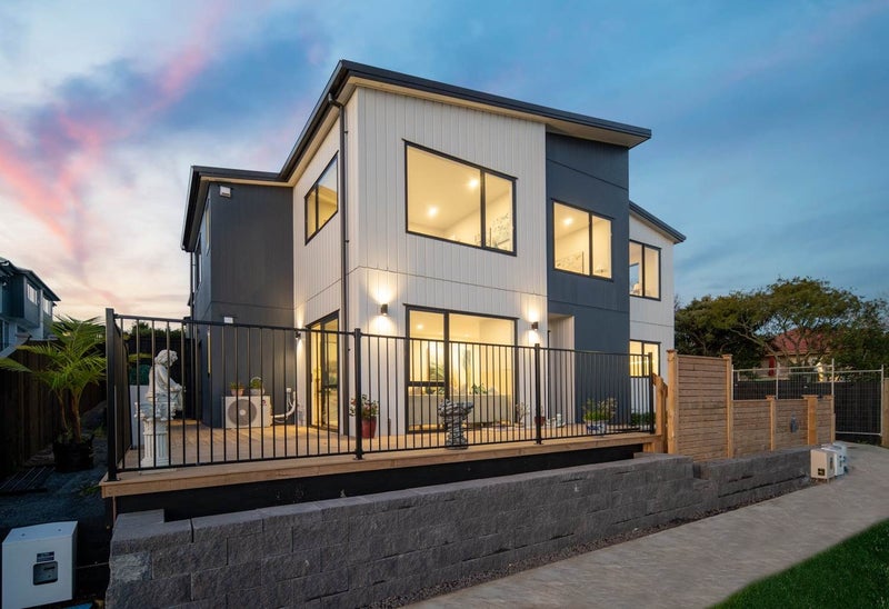 3A Pine Terrace, Howick, Auckland - Carousel 1