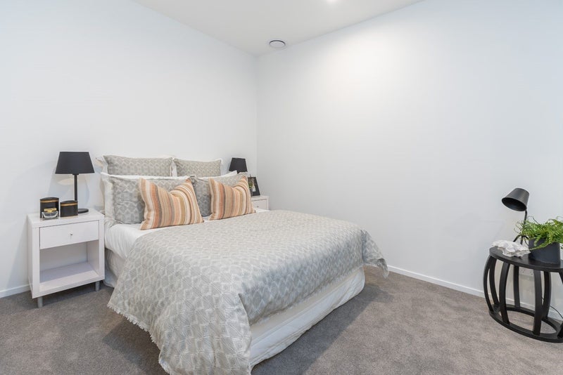 210/1A Oakley Avenue, Waterview, Auckland - Carousel 2