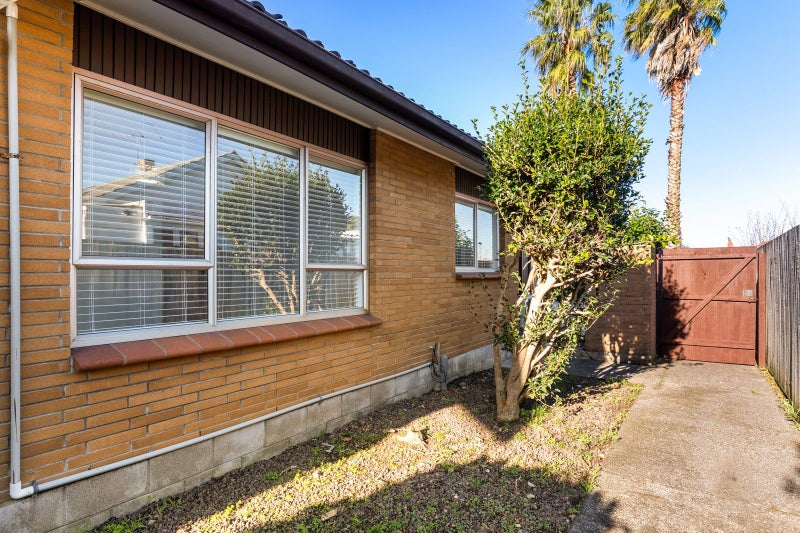 3/108 East Tamaki Road, Papatoetoe, Auckland - Carousel 13