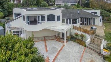 24 Sunnyview Avenue, Shelly Park, Auckland - Carousel 1