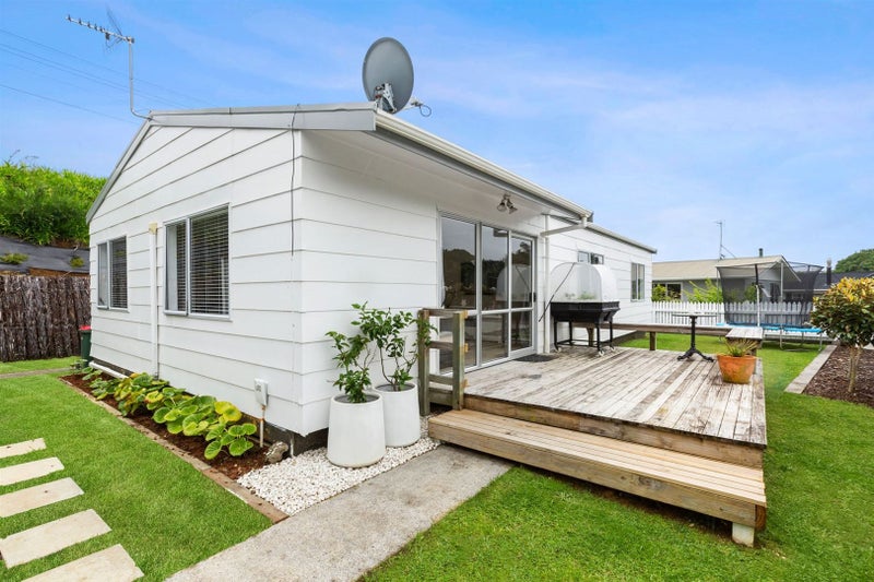 69 Dorset Avenue, Lynmouth, New Plymouth - Carousel 1