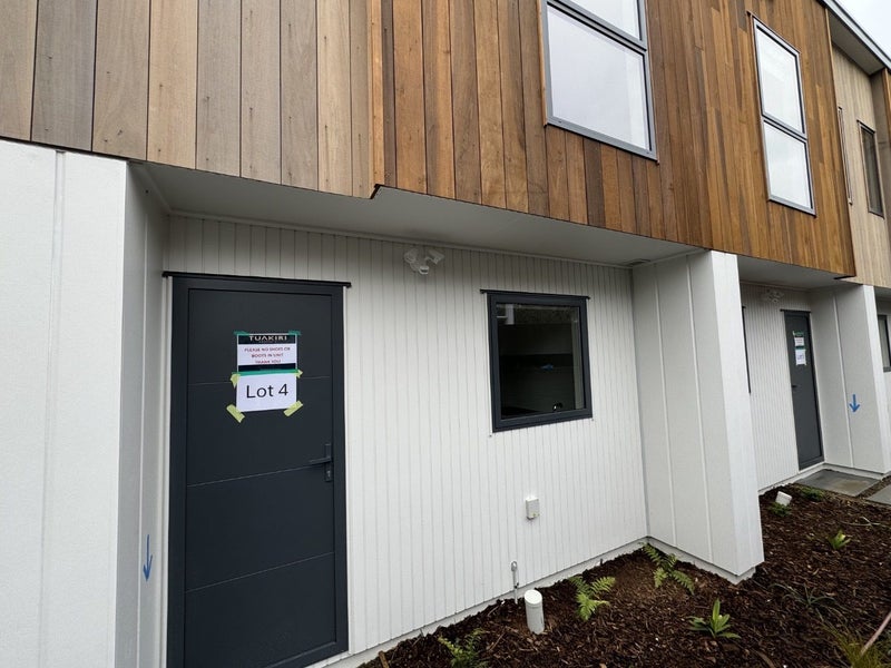 4/169 Beach Haven Road, Beach Haven, Auckland - Carousel 10