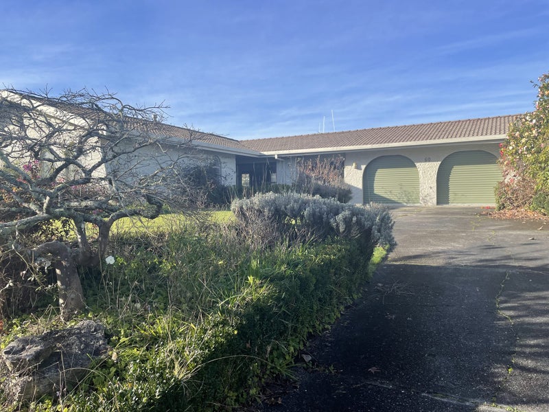 60 Chedworth Avenue, Chedworth, Hamilton - Carousel 2