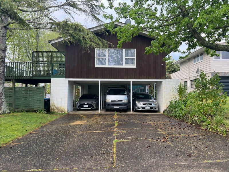 1/196 Gowing Drive, Meadowbank, Auckland - Carousel 1