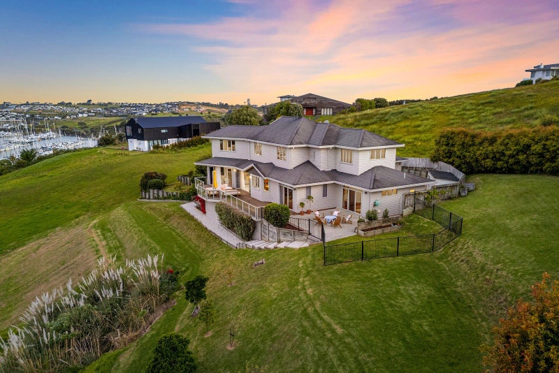 64 Balboa Drive, Matakatia, Whangaparaoa - Carousel 2