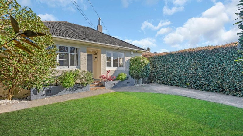 48 Daventry Street, Waterview, Auckland - Carousel 1