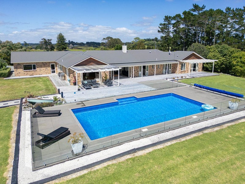 81 Burne Road, Albany - Carousel 2