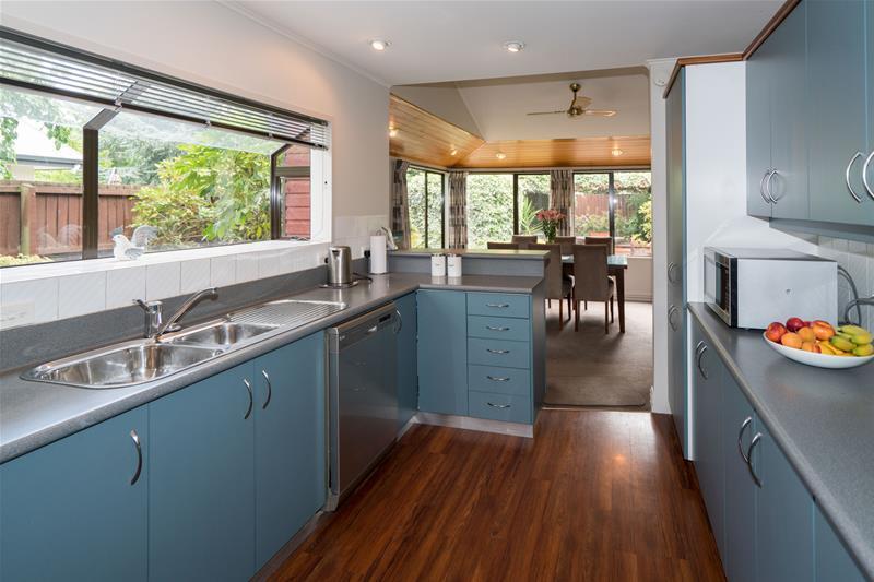 27 Glenharrow Avenue, Avonhead, Christchurch - Carousel 2