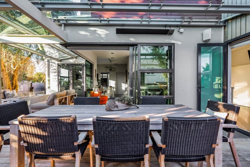 208 Powderham Street, New Plymouth, New Plymouth - Carousel 2