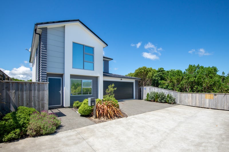162A John Burke Drive, Aotea, Porirua - Carousel 1