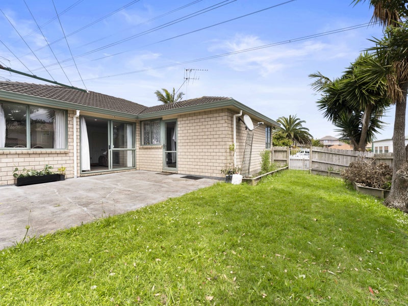 14 Mt Lebanon Crescent, The Gardens, Auckland - Carousel 14