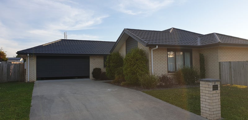 57 Cumberland Drive, Flagstaff, Hamilton - Carousel 1