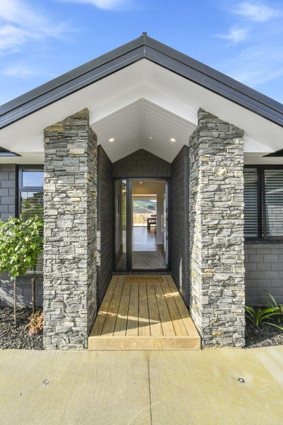 20 Skiffington Road, Pokeno - Carousel 2