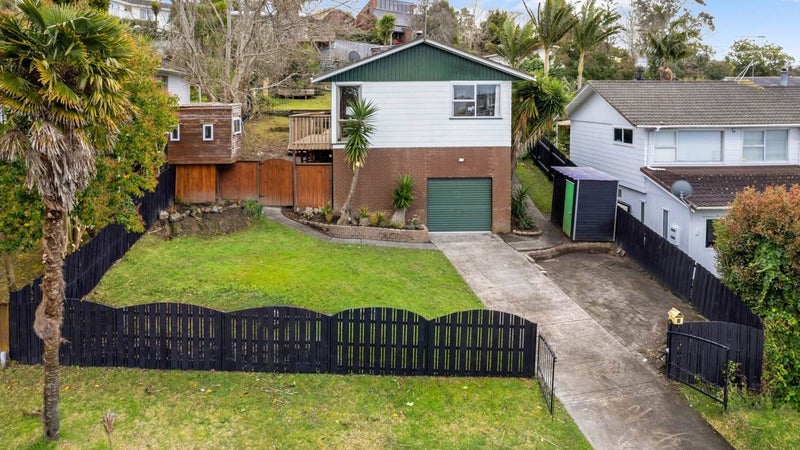 45 Fitzwater Place, Henderson, Auckland - Carousel 1