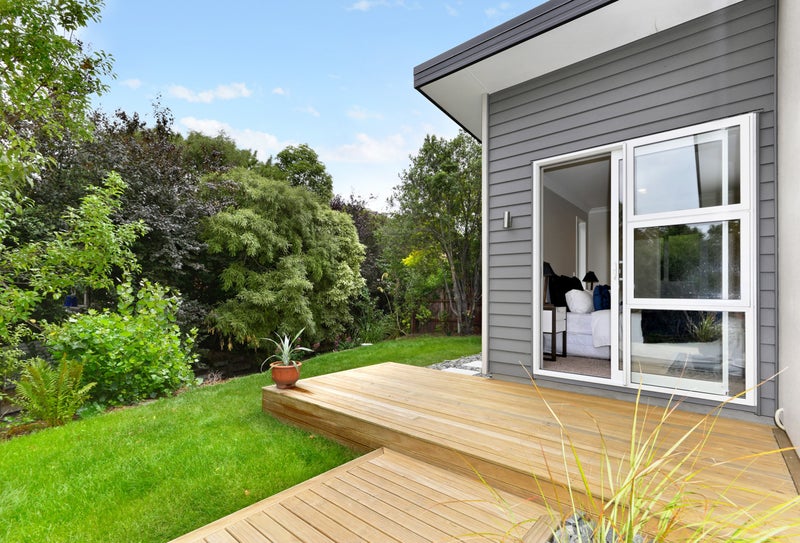 51 Albert Terrace, Saint Martins, Christchurch - Carousel 23