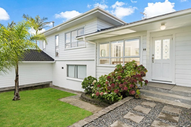 25 County Road, Torbay, Auckland - Carousel 2